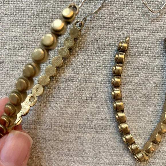 Aesa Suntaa Brass Earrings - Picture 6 of 7